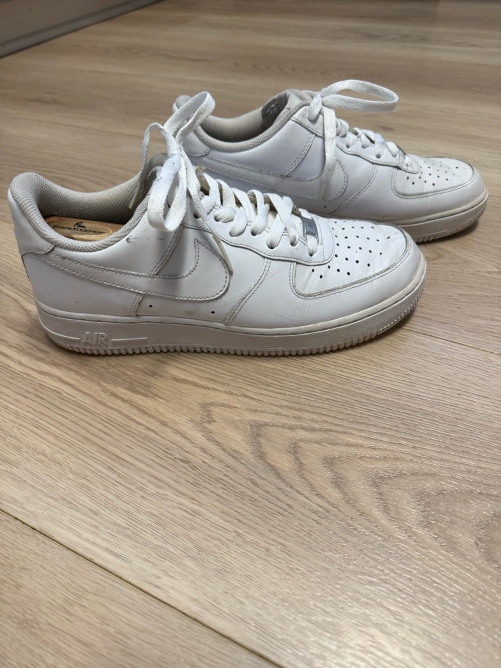 Nike Air Force 1 315122-111 men's size
8 Triple White Sneakers